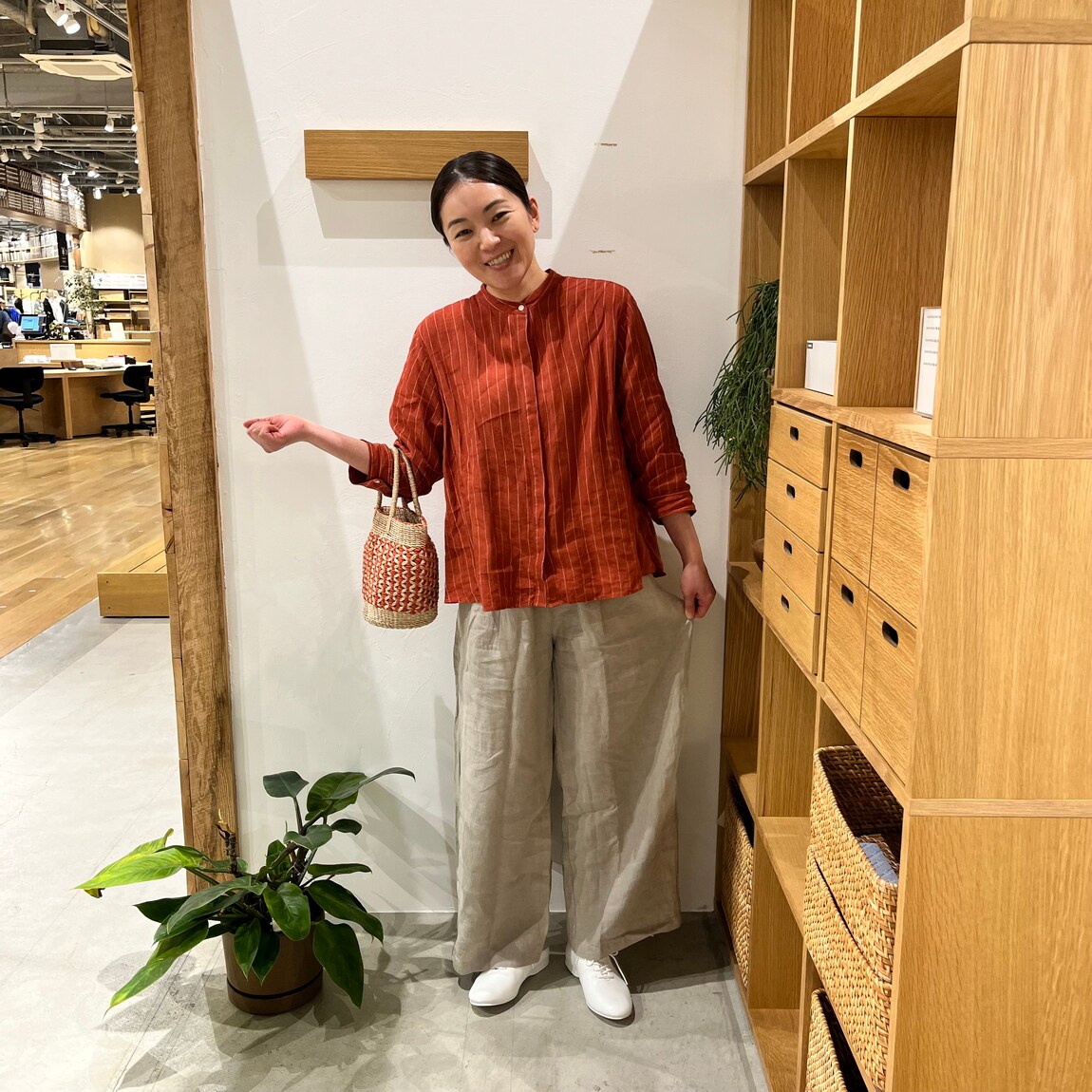 イーアス春日井】スタッフスナップ｜身長164cm｜無印良品 ヨロッカ春日井
